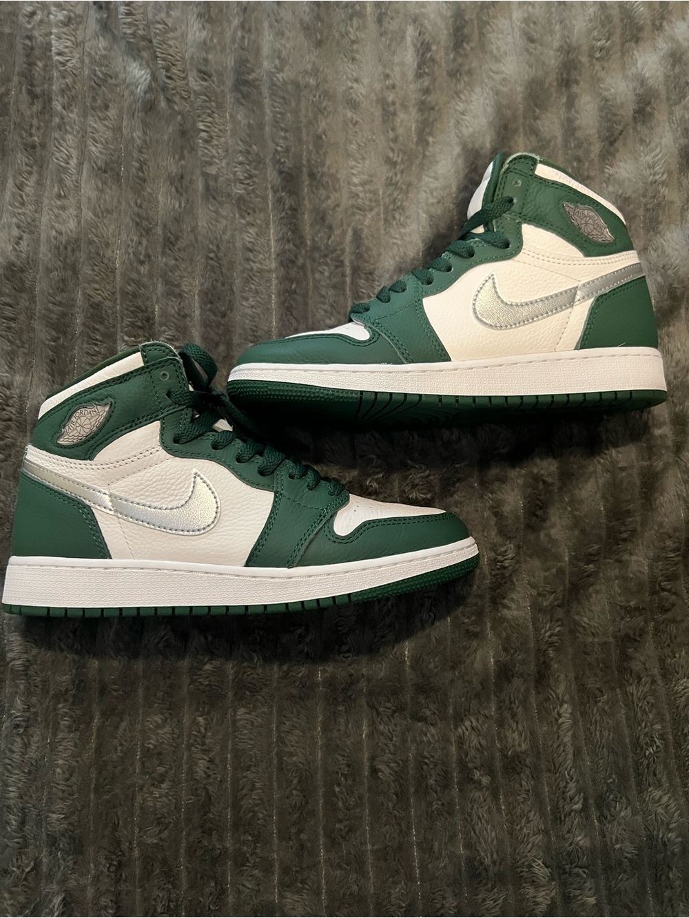 Jordan 1 High Green and White High-Top Men's Sneakers